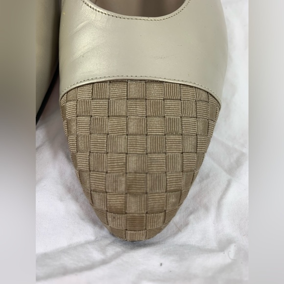 Vintage women metallic pearl SALVATORE FERRAGAMO heels pumps 8.5 AA - Picture 12 of 12